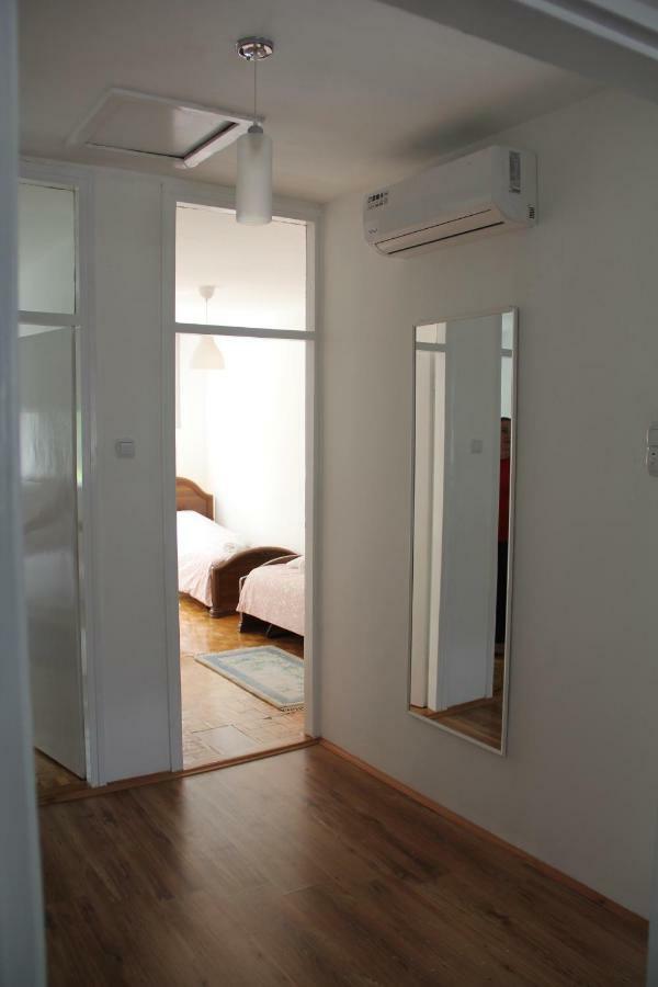 Apartman Kej Pirot Exterior foto